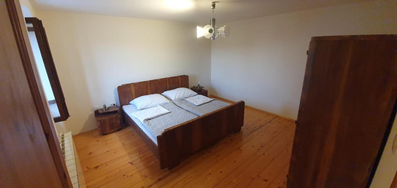 Apartmaji Pajer โคเปร์ ภายนอก รูปภาพ