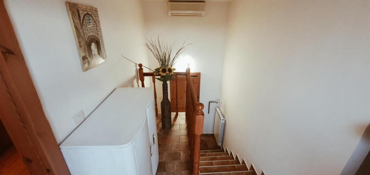 Apartmaji Pajer โคเปร์ ภายนอก รูปภาพ
